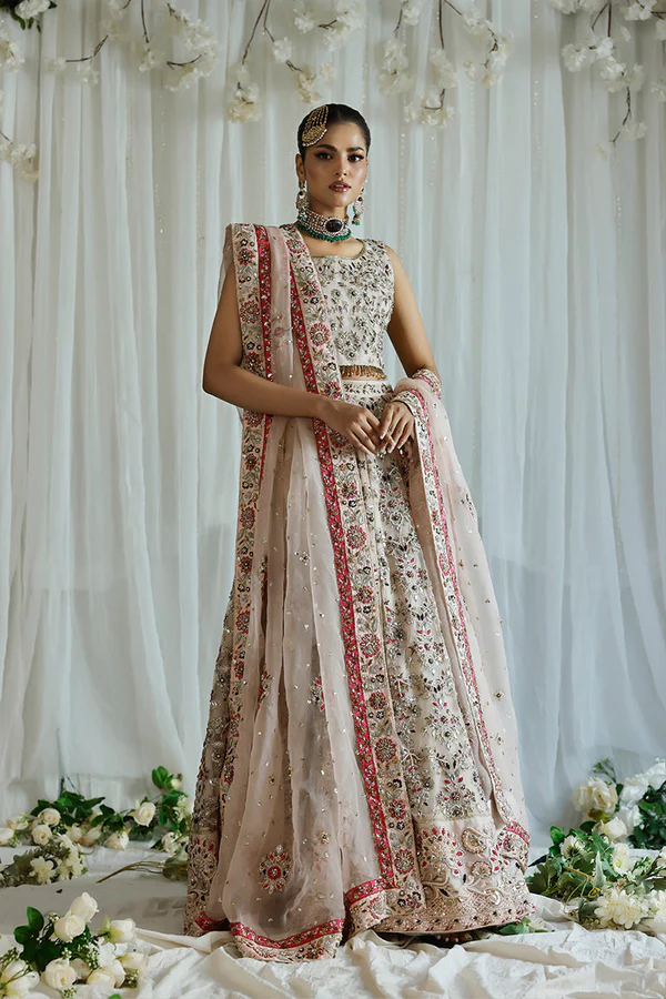 Radiant Noor-e-Sitara Bridal Ensemble - Image 5