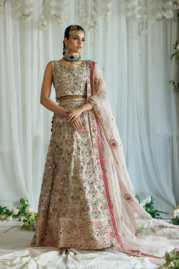 Radiant Noor-e-Sitara Bridal Ensemble - Image 6