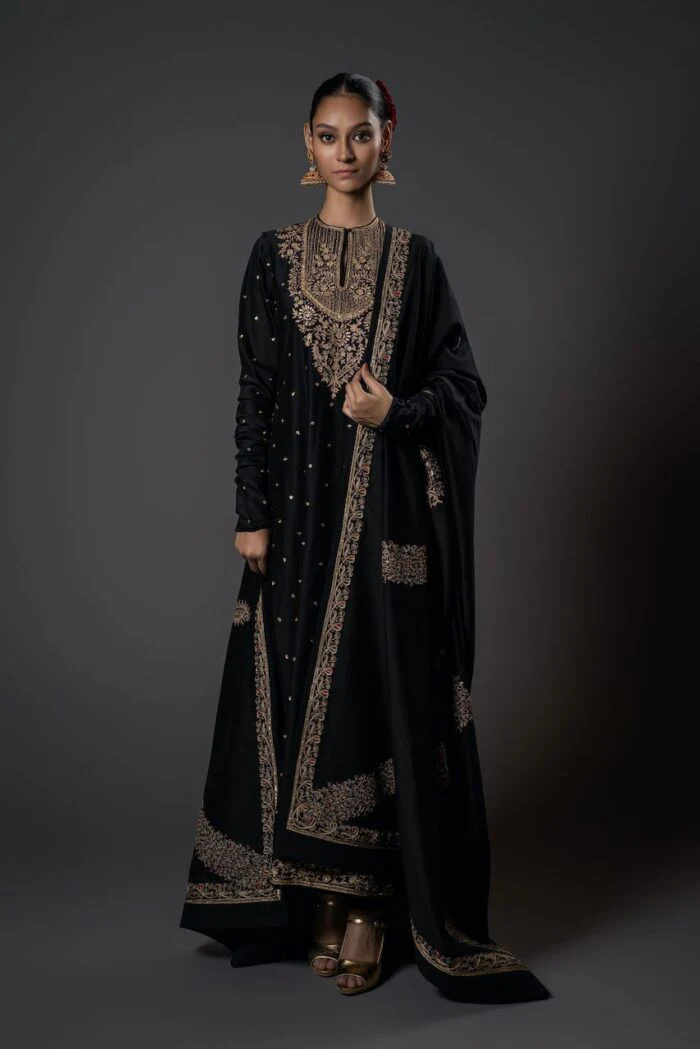 Black Chanderi Silk Embroidered Kurta Set - Image 5