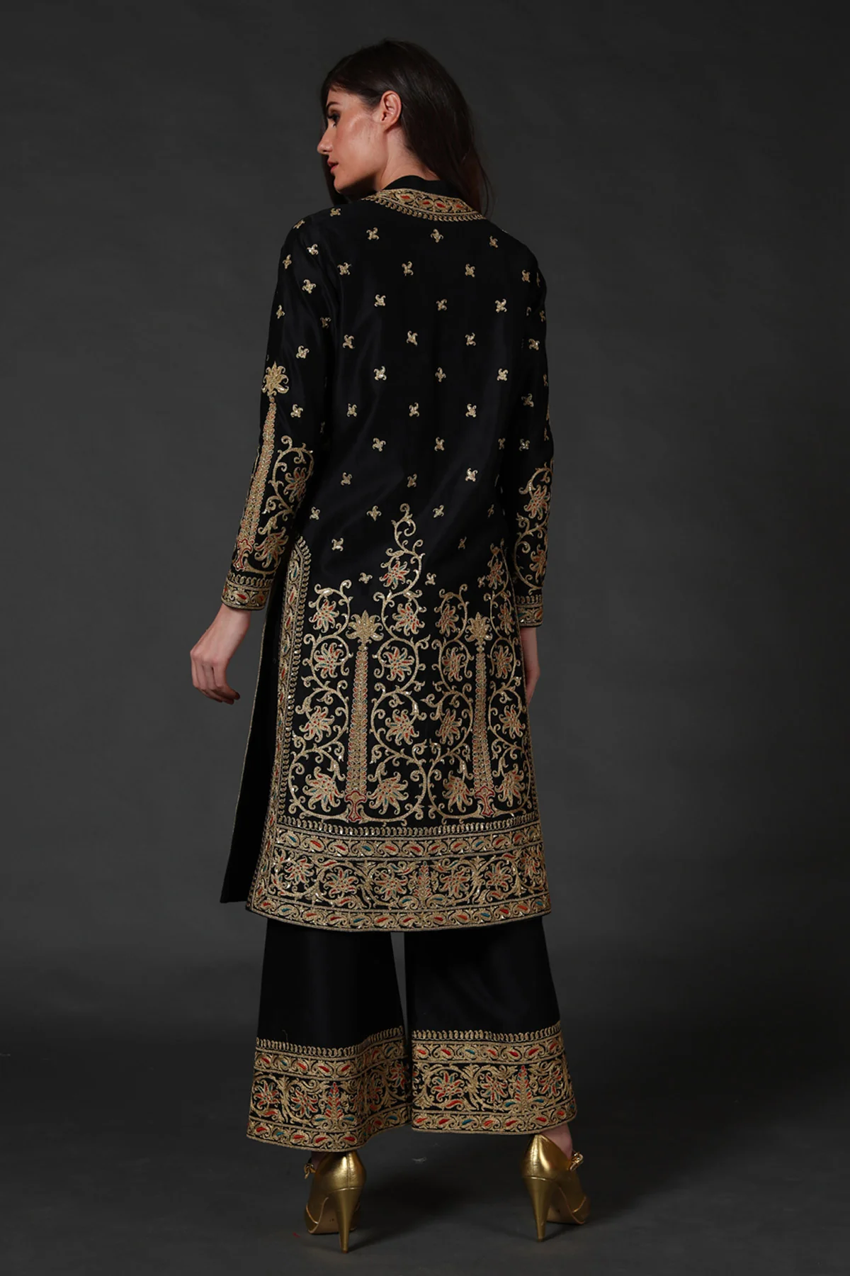 Black Chanderi Embroidered Kurta Set - Image 2