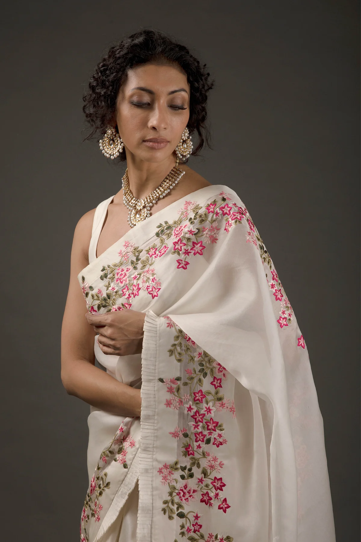 Ivory Organza Embroidered Saree Set - Image 3