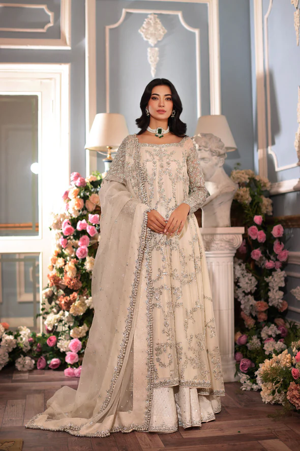 Ivory Handloom Kalidaar Bridal Set - Image 4