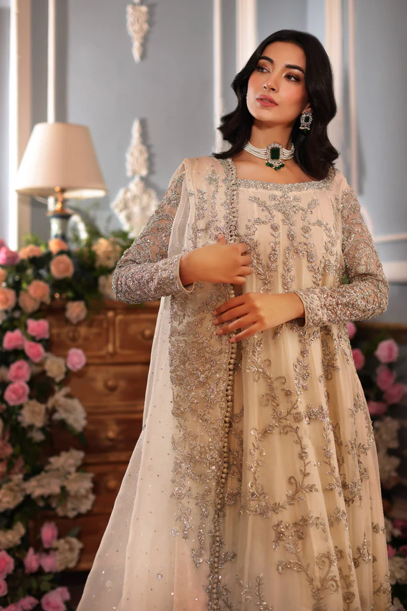 Ivory Handloom Kalidaar Bridal Set - Image 6