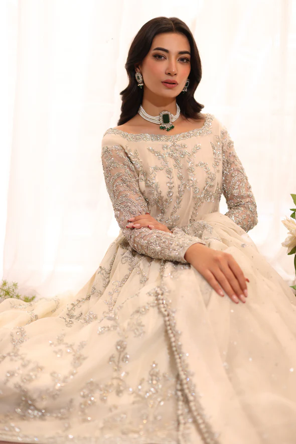 Ivory Handloom Kalidaar Bridal Set - Image 7