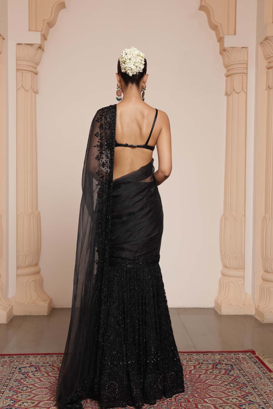 Midnight Noir Hand-Embroidered Sari Set - Image 2